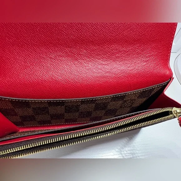 LOUIS VUITTON ♥️ Emilie Wallet In Damier Ebene Canvas - Picture 6 of 14